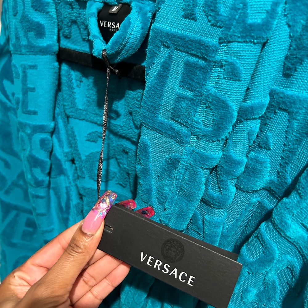 Blue Versace Robe - Picture 4 of 5